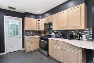 97 Van Cortlandt Park Ave, Yonkers, NY 10701 - Photo 7