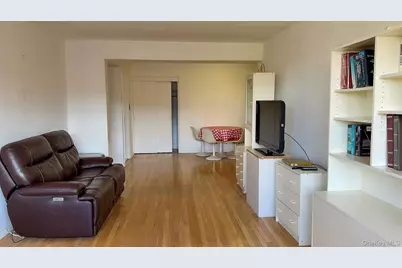 140-21 31st Rd #6C, Flushing, NY 11354 - Photo 5