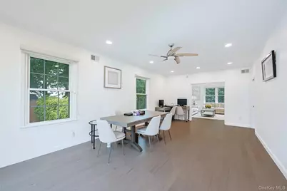8 Parkview Drive, Jericho, NY 11753 - Photo 27
