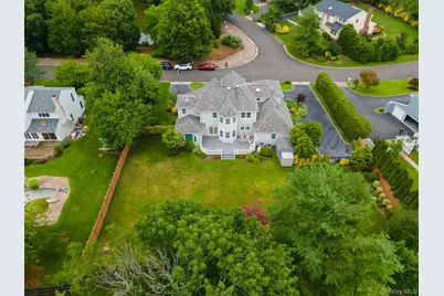 8 Parkview Drive, Jericho, NY 11753 - Photo 9