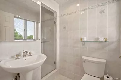 25 Arden Drive, Hartsdale, NY 10530 - Photo 11