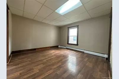 4 Harding Street, Middletown, NY 10940 - Photo 3