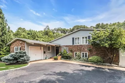 23 Highwood Road, East Norwich, NY 11732 - Photo 3