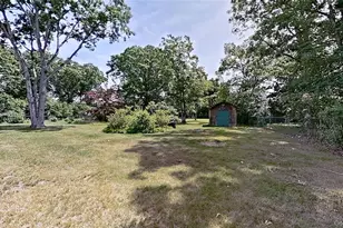 347 Miller Place Rd, Miller Place, NY 11764 - Photo 23