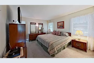 347 Miller Place Road, Miller Place, NY 11764 - Photo 15