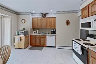 347 Miller Place Rd, Miller Place, NY 11764 - Photo 9