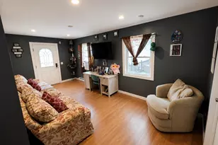 433 Mill Rd, Calverton, NY 11933 - Photo 5