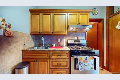 6340 60th Place, Ridgewood, NY 11385 - Photo 11