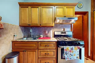 63-40 60th Pl, Ridgewood, NY 11385 - Photo 11