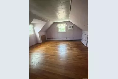 1162 Whitehall Lane, Wantagh, NY 11793 - Photo 9