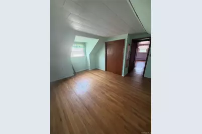 1162 Whitehall Lane, Wantagh, NY 11793 - Photo 11
