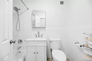 56 Doyer Ave, White Plains, NY 10605 - Photo 7