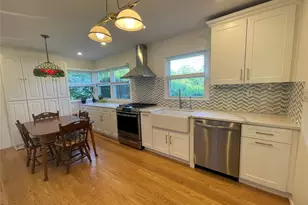 6 Preston Ct, Glen Cove, NY 11542 - Photo 11