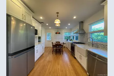 6 Preston Court, Glen Cove, NY 11542 - Photo 9
