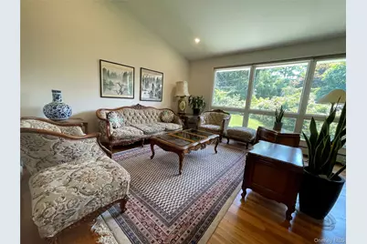 6 Preston Court, Glen Cove, NY 11542 - Photo 5