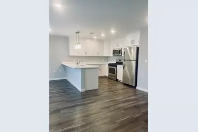 221 Eastview Drive #17, Central Islip, NY 11722 - Photo 3