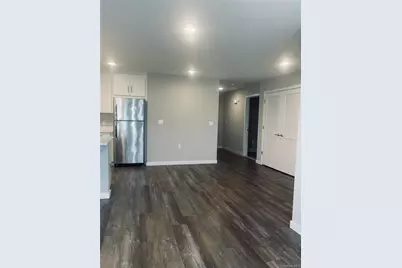 221 Eastview Drive #17, Central Islip, NY 11722 - Photo 5