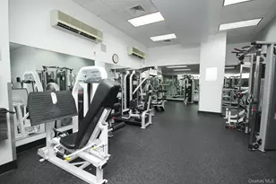 4-74 48th Ave, Long Island City, NY 11109 - Photo 13