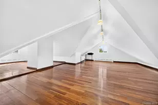 84-33 Wareham Pl, Jamaica, NY 11432 - Photo 23