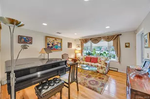 16 Ashland Ave, New Hyde Park, NY 11040 - Photo 15