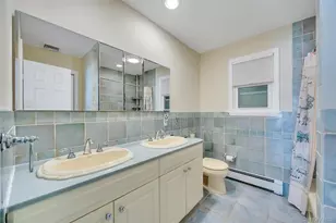 16 Ashland Ave, New Hyde Park, NY 11040 - Photo 39