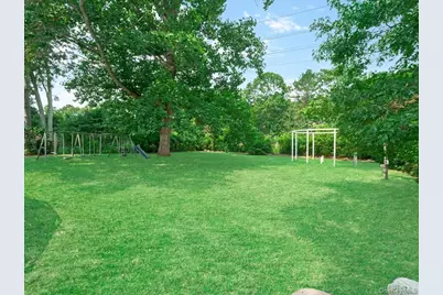 269 Carleton Drive E, Shirley, NY 11967 - Photo 19