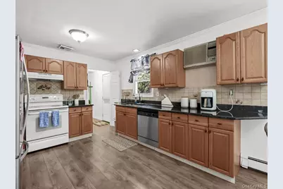 269 Carleton Drive E, Shirley, NY 11967 - Photo 5