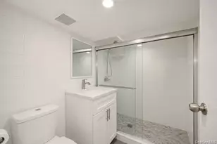 15-48 150th Pl, Whitestone, NY 11357 - Photo 9