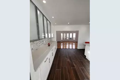 186 E Pennywood Avenue, Roosevelt, NY 11575 - Photo 25