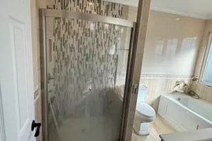 186 E Pennywood Ave, Roosevelt, NY 11575 - Photo 17