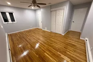 186 E Pennywood Ave, Roosevelt, NY 11575 - Photo 5