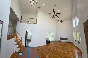 186 E Pennywood Ave, Roosevelt, NY 11575 - Photo 13
