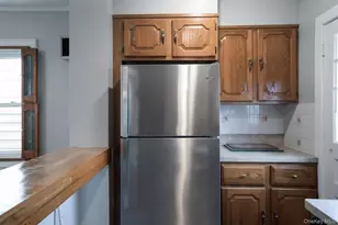43-17 249th St, Little Neck, NY 11363 - Photo 7