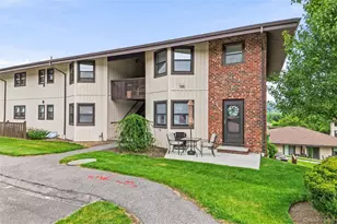 18 Hastings Ct, Yorktown Heights, NY 10598 - Photo 3