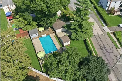 167 Lyon Street, Valley Stream, NY 11580 - Photo 35