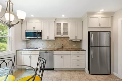 28 Stratford Place, New City, NY 10956 - Photo 7