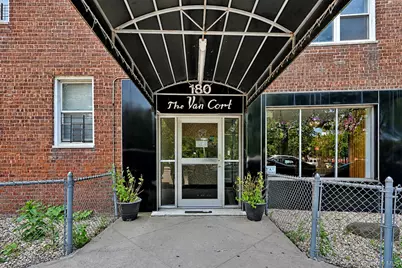 180 Van Cortlandt Park S #5C, Bronx, NY 10463 - Photo 1