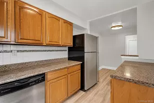 180 Van Cortlandt Park S, Bronx, NY 10463 - Photo 5