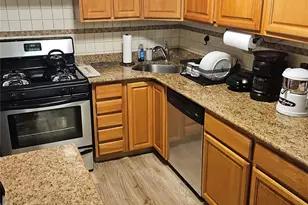 180 Van Cortlandt Park S, Bronx, NY 10463 - Photo 5