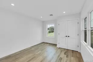 255 Peconic Bay Blvd, Aquebogue, NY 11901 - Photo 25