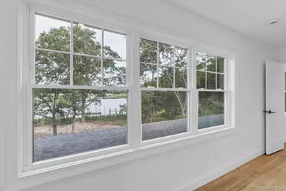 255 Peconic Bay Boulevard, Aquebogue, NY 11901 - Photo 27