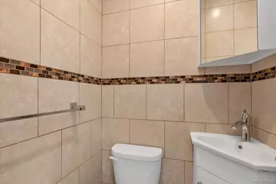 240-02 Poplar Street, Douglaston, NY 11363 - Photo 13