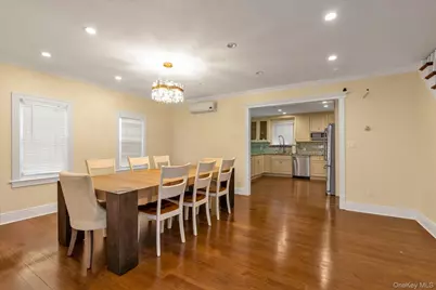 240-02 Poplar Street, Douglaston, NY 11363 - Photo 7