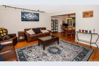 280 Van Cott Avenue, Farmingdale, NY 11735 - Photo 3