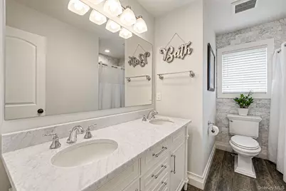 22 Caddy Place, Rocky Point, NY 11778 - Photo 17