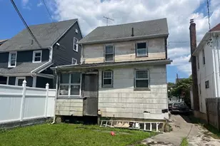 92-26 217th St, Queens Village, NY 11428 - Photo 3