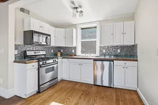 54 N Broadway, Tarrytown, NY 10591 - Photo 17