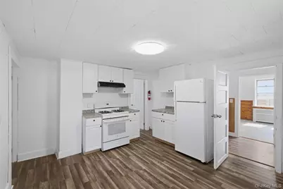 213 Overlook Place, Newburgh, NY 12550 - Photo 11