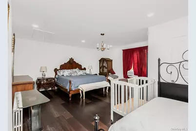 642 Park Avenue, Yonkers, NY 10703 - Photo 9