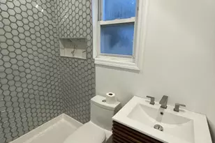 246-07 137th Rd, Rosedale, NY 11422 - Photo 3
